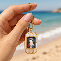 Collier pendentif en laiton Divine Miséricorde avec incrustation de nacre, relief 3D, icône catholique double face, bijoux religieux personnalisés