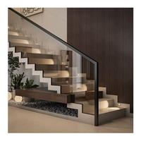 Escalier flottant moderne en bois massif et acier inoxydable pour hall intérieur avec garde-corps en verre, design droit à double poutre latérale