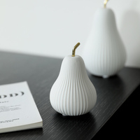 Sculpture de poire en céramique minimaliste nordique, ornement de poire rayé blanc, décoration de centre de table pour mariage et maison