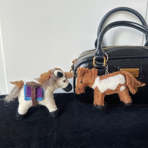 Figurine de poney en feutre super mignonne et populaire pour pendentif, sac, <span class=keywords><strong>porte</strong></span>-clés - Product Image 3