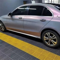 Ineinandergreifende PP-Kunststoff-Bodenfliesen Abnehmbare Garagenbodenplatten für Autoparkplätze und Werkstätten