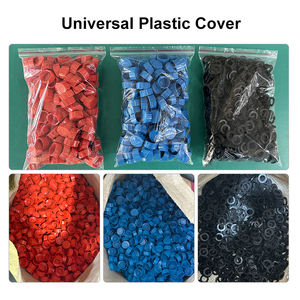 Couverture universelle en plastique durable pour l'entrée/sortie du chauffe-eau de camping-car avec filetage antidérapant et compatibilité solaire - Product Image 3