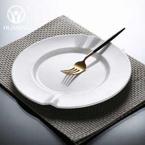 Usine minimaliste à haute température plats de salle à manger en gros assiette ronde plate en porcelaine Oem pour restaurant - Product Image 3