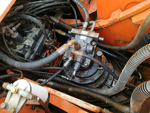 รถขุดตีนตะขาบ DOOSAN DH225LC-9 มือสอง อุปกรณ์ก่อสร้าง ปี 2021 น้ำหนักใช้งาน 22000 กก. บุ้งกี๋ขนาด 0.93 ลบ.ม. - Product Image 4