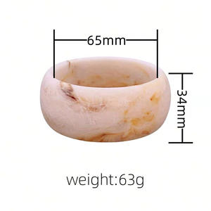 Exagéré 34mm Largeur Acrylique Bracelet Personnalisé Gelée Couleur Cambered Surface Ronde Résine Chunky Bracelets Bracelets pour Femmes - Product Image 2