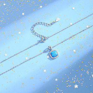 Exquisito Collar con Colgante Cuadrado de Ópalo Azul Chapado en Oro de 18K y Plata de Ley S925, con Delicado Acento de Circonita Cúbica, Joyería Moderna para Mujer - Product Image 6