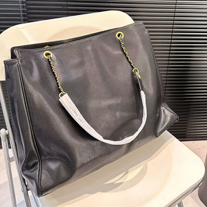 Bolsos de Diseñador de Última Moda 2026 para Mujer, Bolsos de Alta Calidad con Cadena, Bordado de Perlas y Cierre de Botón - Product Image 1