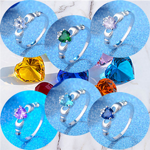 Prix de gros irlandais coeur <span class=keywords><strong>Claddagh</strong></span> anneau plaqué <span class=keywords><strong>argent</strong></span> avec Zircon cubique coeur noeud anneau hommes femmes amour fidélité anneau bijoux - Product Image 2