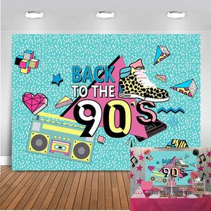 Fondo Fotográfico Retro con Cadena Dorada de Graffiti Hip Hop de los 90, Personalizable para Fiestas de Cumpleaños - Product Image 4