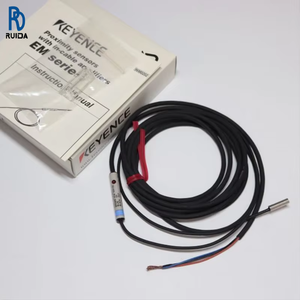 Capteur de proximité authentique neuf EM-038A, capteur de proximité Keyence EM-030P, interrupteur de proximité cylindrique 3 mm, sortie PNP, détection 0,6 mm - Product Image 1