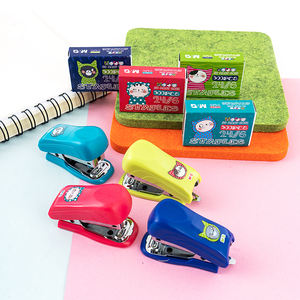 Mini <span class=keywords><strong>Engrapadora</strong></span> <span class=keywords><strong>Kawaii</strong></span> M&G 24/6 Mini, 4 Colores Vivos, Material Escolar para Estudiantes, <span class=keywords><strong>Engrapadora</strong></span> Elegante y Duradera - Product Image 5