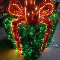 Fabricant chinois Shengyue, vente en gros de boîtes cadeaux de Noël en PVC, décoration lumineuse en forme d'ours, projecteur extérieur IP65, éclairage LED de paysage pour les fêtes