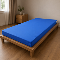 Matelas en mousse reconstituée avec revêtement en cuir PU résistant à l'eau, matelas en mousse confortable pour l'hébergement à domicile et l'usage quotidien