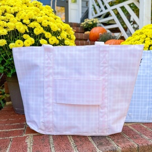 Bolsa de Mano Personalizada Bordada con Monograma Floral a Rayas de Gingham, Bolsa de Hombro Informal de Lona Grande con Bolsillo Frontal - Product Image 5