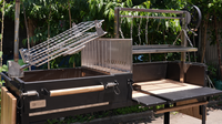 Barbecue pliant en acier au charbon de bois avec revêtement en poudre, chariot et dispositif de sécurité flamme pour la maison et l'extérieur, style argentin