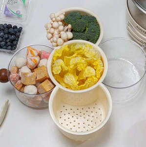 Passoire de cuisine moderne et durable en plastique pour fruits à coque, bonbons, pâtes et légumes, également utilisable comme organisateur alimentaire pour le salon - Product Image 1