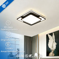 Plafonnier LED carré moderne et minimaliste AC 220V IP44 6000K pour salle à manger, salon, chambre, salle de bain, avec télécommande, couvercle en acrylique et structure en fer