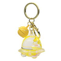 Porte-clés licorne UFO rempli de liquide, porte-clés astronaute en acrylique avec clochette, joli breloque de sac licorne flottante remplie d'huile