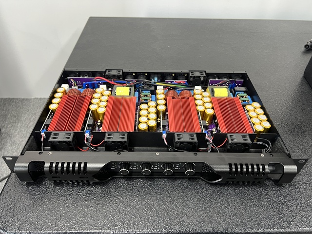 Class D Power Amplifier 1U 4*1300W Digital Amplifier Power Amplifier Professional Subwoofer Stereo Sound System Sound Equipment