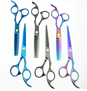 Tijeras de peluquería clásicas de acero inoxidable, duraderas, multicolor, Mango para centros de salón o cuidado personal - Product Image 1