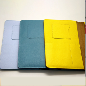 Couverture de <span class=keywords><strong>livre</strong></span> en cuir PU pour étudiants de bureau en gros LOGO personnalisé housse pour ordinateur portable protecteur de <span class=keywords><strong>livre</strong></span> multicolore - Product Image 2