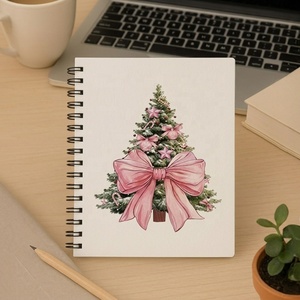 Carnet à <span class=keywords><strong>spirale</strong></span> A5/A6 personnalisable <span class=keywords><strong>de</strong></span> haute qualité avec motif d'arbre <span class=keywords><strong>de</strong></span> Noël conception <span class=keywords><strong>de</strong></span> bobine mignonne petit cadeau - Product Image 1