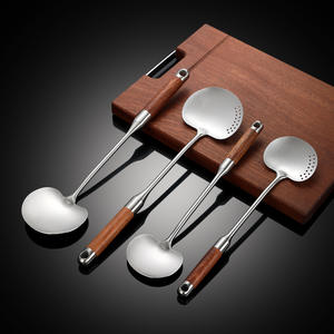 Ensemble de spatules en acier inoxydable 316 avec manche en bois de rose, cuillère de cuisine résistante à la chaleur pour la friture, utilisation en wok, pour la cuisine - Product Image 1