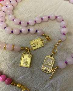 قلادة مطرزة بالخرز الوردي مع قلادة مصنوعة يدويًا عالية الجودة مقاومة للماء مجوهرات آلهة الشتاء قلادة مطرزة - Product Image 6