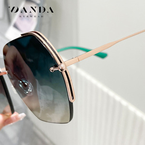 DANDA <b>Square</b> <b>Sunglasses</b> JS8561 Gradient Lens Full Rim UV400 Unisex Fashion Travel Streetwear - Product Image 4