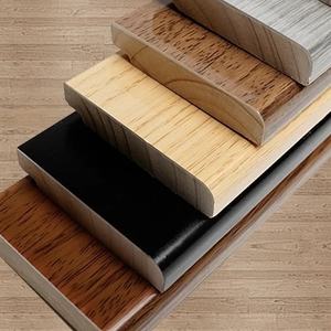 Rodapié de Madera Maciza Blanca de Estilo Tradicional con Marco <span class=keywords><strong>Lacado</strong></span>, Base de MDF y Moldura Imprimada, Ligero, Impermeable y Fácil de Instalar - Product Image 1