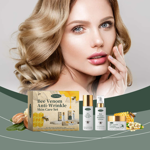 Set per la cura della pelle vegana in legno con essenza idratante e idratante crema AHA infusa per una pelle tenera rinfrescante - Product Image 2