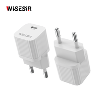 Chargeur mural GaN 20W à port unique PD à charge rapide Type-C pour usage domestique, protection OTP, design élégant pour table de chevet