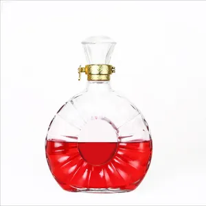 Vuoto di vetro di alta qualità 500ml bottiglie di vino decorazione XO piatto fancy bottiglie di liquore in miniatura per liquore con tappo a vite