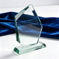 Cérémonie de remise de médailles pour entreprise sportive : Trophée en cristal de verre Ice Peak, écologique et personnalisable
