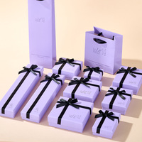 Boîte d'emballage pour bijoux en carton carré rectangulaire violet frais avec nœud pour boucles d'oreilles, collier, bague, cadeau de la Saint-Valentin
