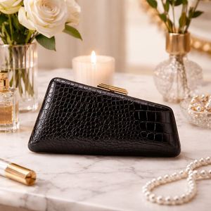 New Style Single-shoulder Slanted Crossbody <b>Bag</b>, Irregular <b>Snake</b> Pattern PU <b>Bag</b>, Fashionable Evening Clutch <b>Bag</b> - Product Image 1