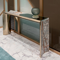 Console de luxe en acier inoxydable poli miroir avec plateau en marbre intégré en forme de U pour hall d'entrée de villa