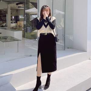 Jupe midi en velours côtelé taille haute pour femmes grandes tailles, couleur noire unie avec ceinture, tissu en coton N8207 - Product Image 5