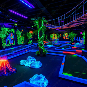 Forest Style Glow Mini Golf Course Diseño y planificación Configuración de golf de neón interactiva personalizada para lugares de entretenimiento en interiores - Product Image 3