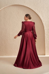 Robe de soirée grande taille Sharon Said SF621 à manches longues, ornée de sequins et de perles, avec ceinture plissée et taille naturelle, pour mariage et soirée (neuf) - Product Image 2