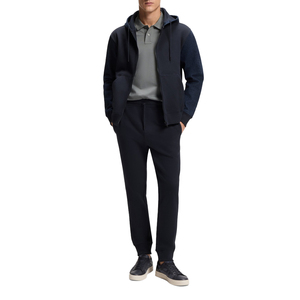 Chándal para hombre Velocity Focused diseñado para un movimiento fluido con una forma refinada y una apariencia moderna para el día a día. - Product Image 2