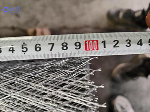 HENGLUO HL-0010 Rete Metallica Espansa Zincata a Trama Semplice Perforata per Protezione in Edilizia - Product Image 6