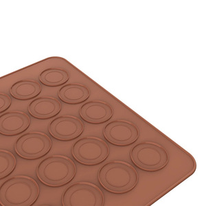 Molde de Silicona para Macarons, Color Rojo Ladrillo, 30 Cavidades, No Tóxico, Apto para Horno - Product Image 2