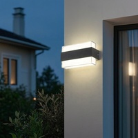 Lampe murale extérieure LED moderne PW2005 7,5W IP65, étanche, 80 Lm/w, corps en PC, double tête, forme carrée, garantie 3 ans pour le jardin