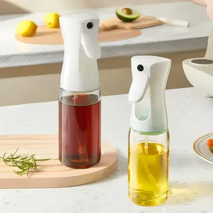 Bouteille distributeur d'huile d'olive en plastique de 220ml et vaporisateur pour la cuisson