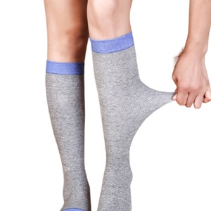Calzini da Yoga con Logo personalizzato da <span class=keywords><strong>donna</strong></span> per palestra al coperto e Fitness al ginocchio - Product Image 2