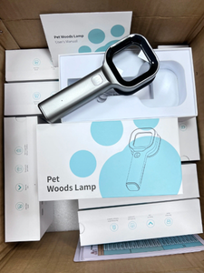 Lámpara de Wood <span class=keywords><strong>Veterinaria</strong></span> de Grado Médico Derry con 16 Emisores LED UV <span class=keywords><strong>para</strong></span> Examen de Piel en Gatos y <span class=keywords><strong>Perros</strong></span>, Lámpara de Wood <span class=keywords><strong>para</strong></span> Clínica <span class=keywords><strong>Veterinaria</strong></span> - Product Image 6