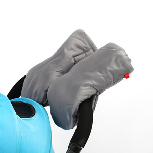 Venta al por mayor impermeable bebé caminar artefacto <span class=keywords><strong>manillar</strong></span> cubierta <span class=keywords><strong>cochecito</strong></span> guantes para <span class=keywords><strong>cochecito</strong></span> uso anticongelante <span class=keywords><strong>cochecito</strong></span> de bebé Accesorios - Product Image 1