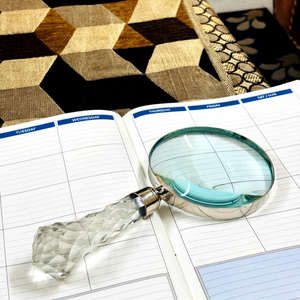 Loupe grossissante de 4 pouces avec poignée en cristal, élégante loupe de lecture portative, accessoire de bureau décoratif, style vintage pour la maison et le bureau - Product Image 1