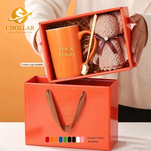 Juego de Regalo Personalizable de Lujo, Taza de Cerámica Hecha a Mano, Toalla con Estampado de Oso, Juego de Regalo Promocional para Oficina con Serigrafía - Product Image 1